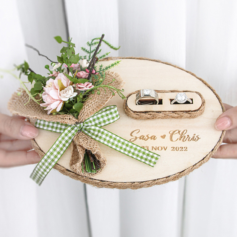Custom Oval Wooden Flowers Eng - مراجعة Al Ain Jewelry & Watches Exhibition 2025 وسعره