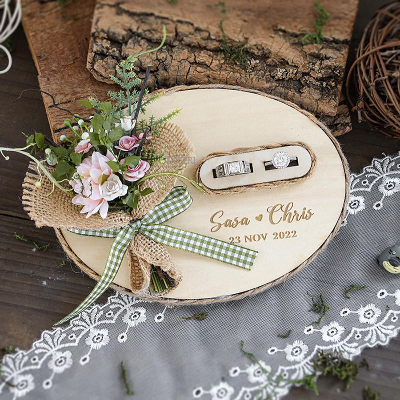 Custom Oval Wooden Flowers Eng - مراجعة Al Ain Jewelry & Watches Exhibition 2025 وسعره