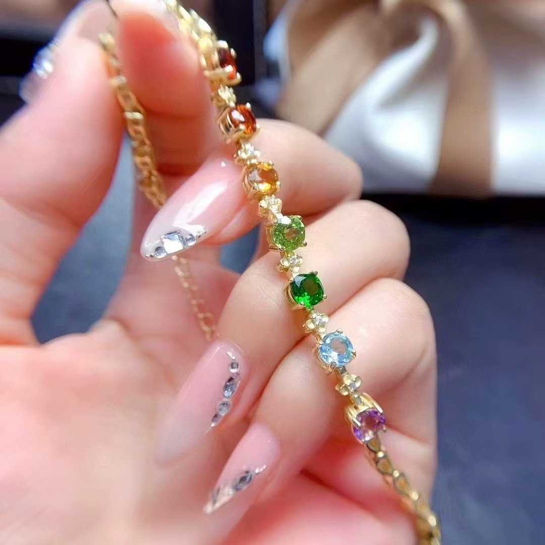 Boutique Jewelry Women's Brace - مراجعة Al Ain Jewelry & Watches Exhibition 2025 وسعره
